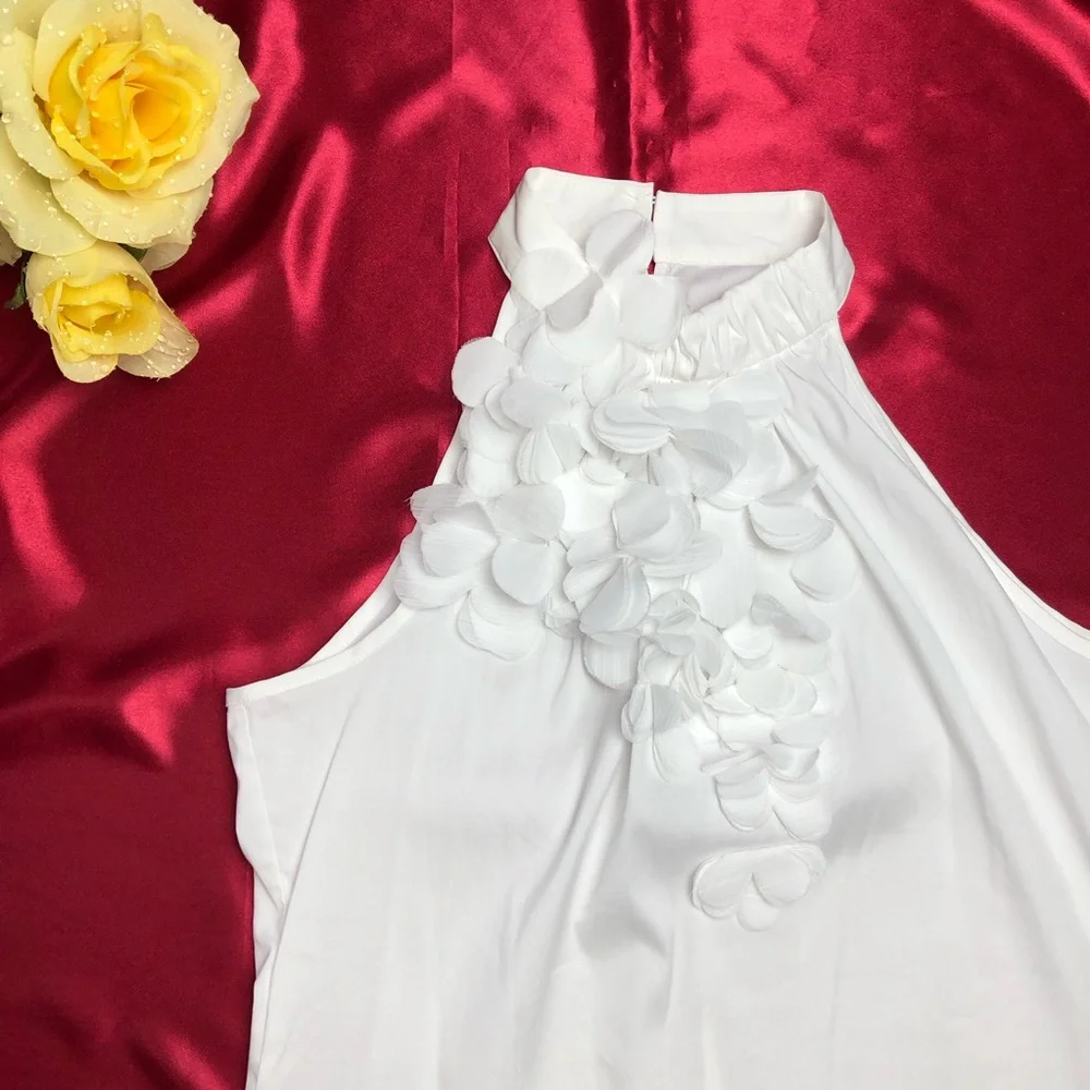 ⭐️NEW⭐️White House Black Market (WHBM) White Halter top with flower detail - Picture 3 of 6